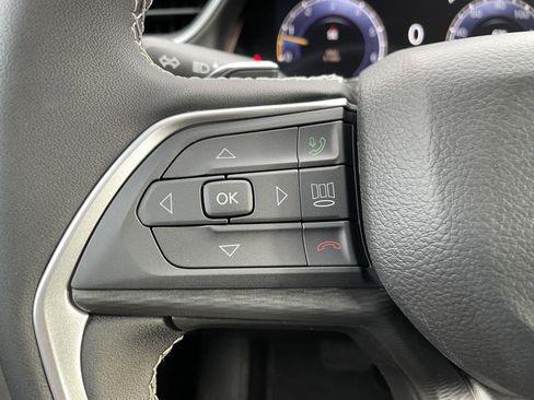 New 2025 Jeep Grand Cherokee Laredo w/ MOPAR Finishing Package image 16