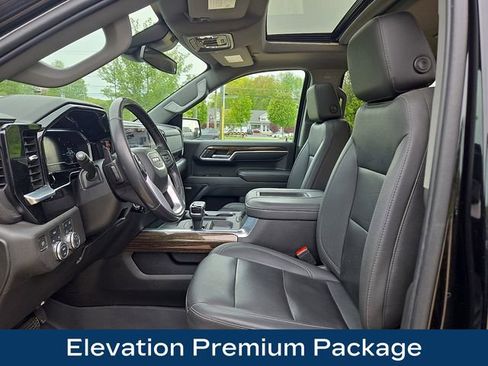 Used 2022 GMC Sierra 1500 Elevation w/ Elevation Premium Package AWD/4WD image 2