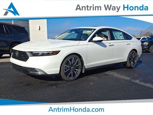 New 2025 Honda Accord Touring image 1