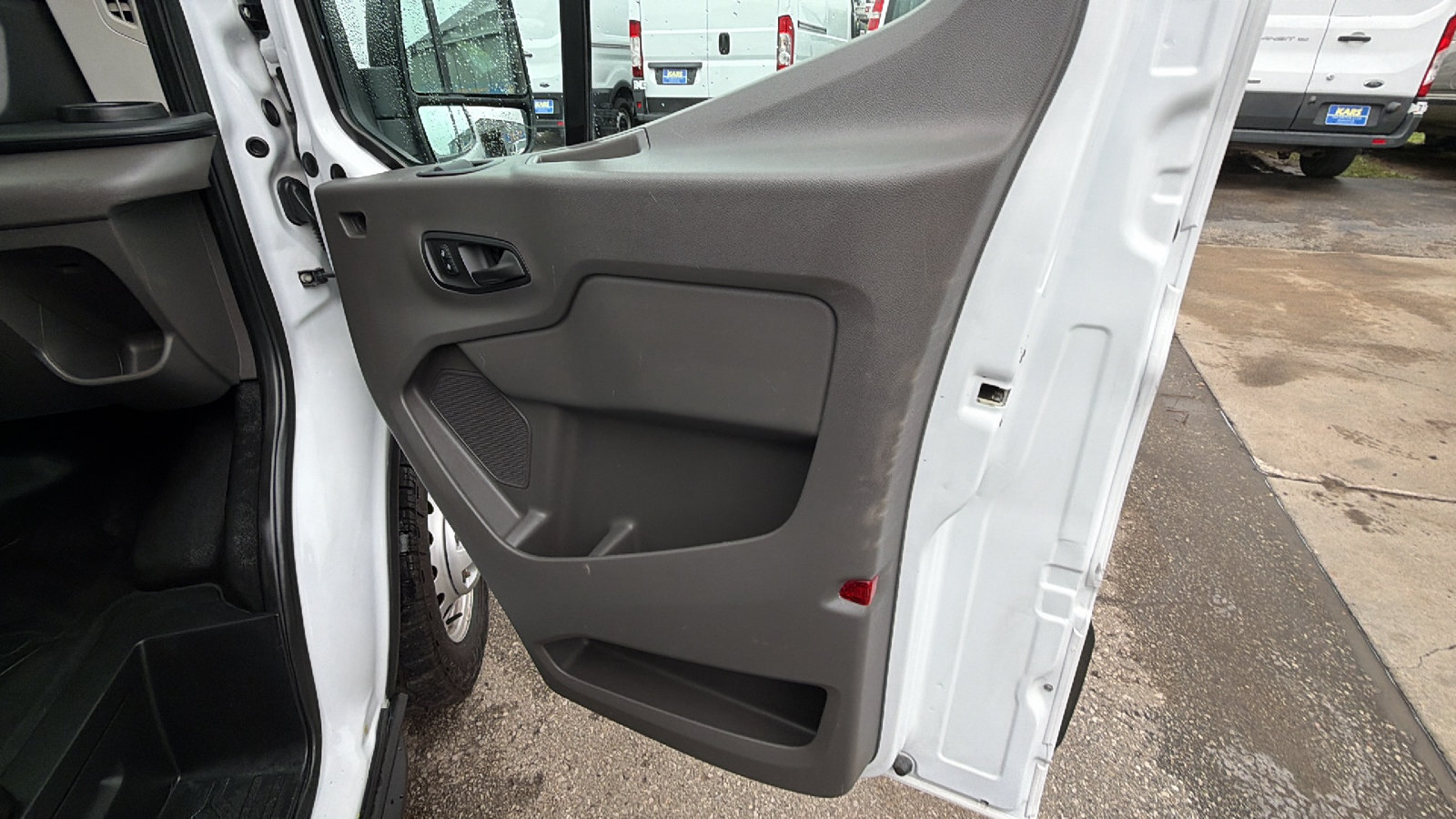 Used 2022 Ford Transit 350 Low Roof AWD image 17