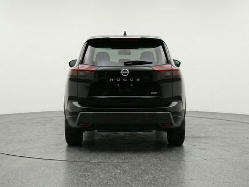 Used 2025 Nissan Rogue SV image 7