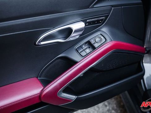 Used 2021 Porsche 718 Boxster image 63