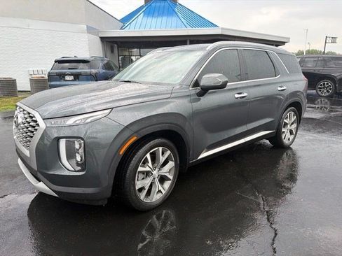 Used 2022 Hyundai Palisade SEL w/ Premium Package AWD/4WD image 2