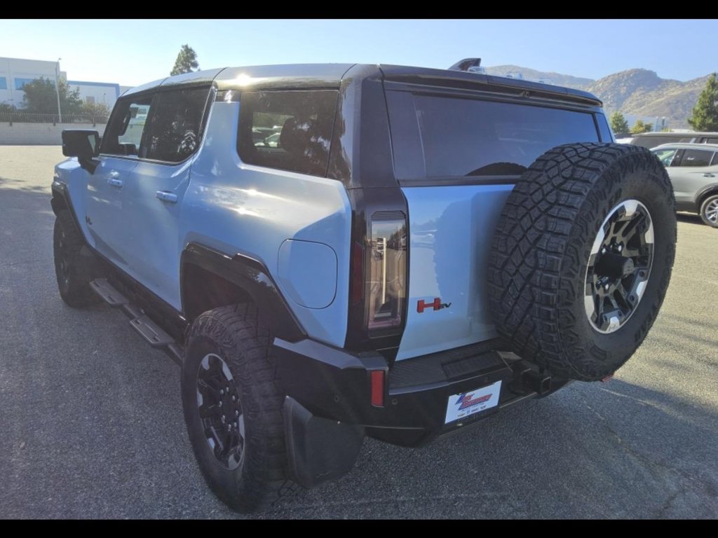 Used 2024 GMC Hummer EV 2X w/ Extreme Off-Road Package AWD/4WD image 6