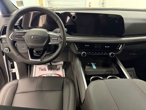 New 2026 Chevrolet Suburban RST image 16