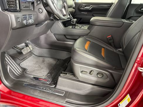 Used 2024 GMC Sierra 1500 AT4 w/ Technology Package image 10