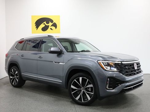 Used 2025 Volkswagen Atlas SEL Premium R-Line AWD/4WD image 2