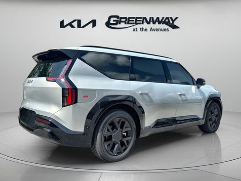 New 2026 Kia EV9 Land w/ Nightfall Edition Package image 4