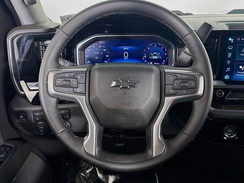 Used 2024 Chevrolet Silverado 1500 LT Trail Boss w/ Protection Package image 17