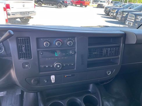 Used 2014 Chevrolet Express 1500 RWD image 34