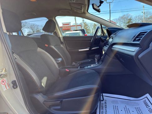 Used 2017 Subaru Crosstrek 2.0i Premium image 22