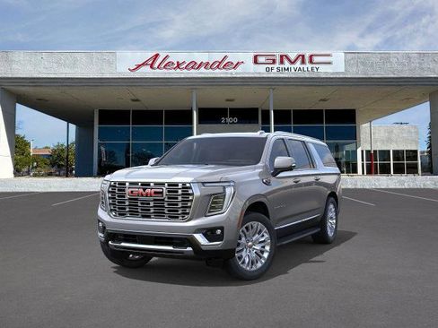 New 2026 GMC Yukon XL Denali image 8