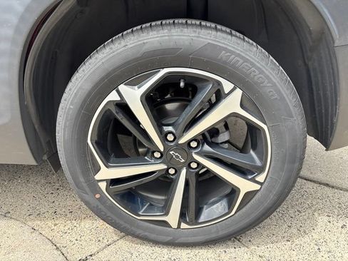 Used 2023 Chevrolet TrailBlazer RS w/ Sun and Liftgate Package AWD/4WD image 36