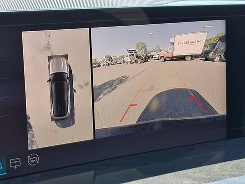 Certified 2025 Cadillac Escalade IQ Luxury 2 AWD/4WD image 18