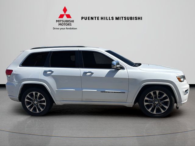 Used 2017 Jeep Grand Cherokee Overland w/ Jeep Active Safety Group AWD/4WD image 4