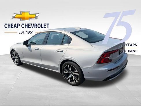Used 2024 Volvo S60 B5 Plus FWD image 3