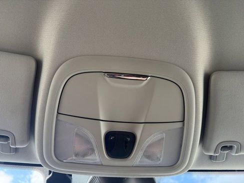 Used 2021 Jeep Cherokee Latitude image 7