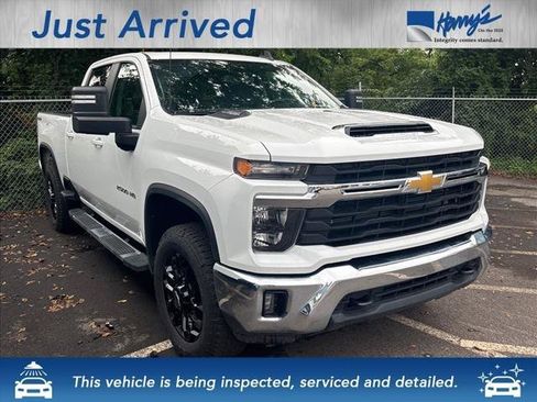 Certified 2025 Chevrolet Silverado 2500 LT w/ Convenience Package AWD/4WD image 3