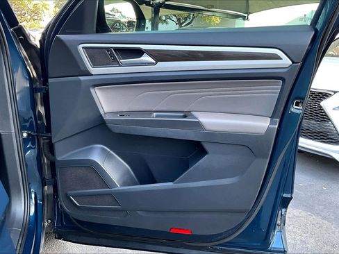 Used 2022 Volkswagen Atlas SE image 23