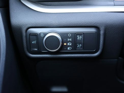 Used 2022 Ford Explorer XLT w/ Class IV Trailer Tow Package image 39