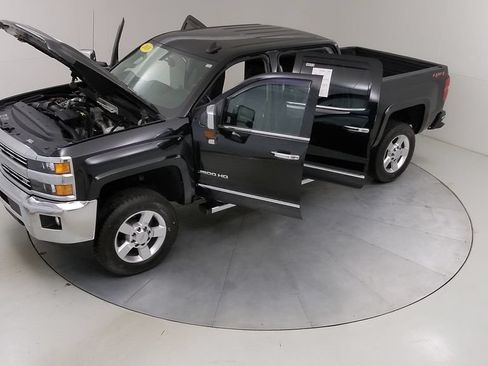 Used 2018 Chevrolet Silverado 2500 LTZ w/ Duramax Plus Package AWD/4WD image 56