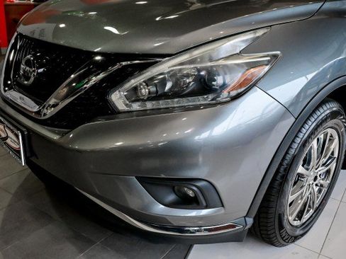 Used 2018 Nissan Murano SL w/ Moonroof Package image 9