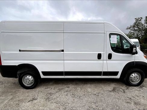 Used 2023 RAM ProMaster 2500 FWD image 16