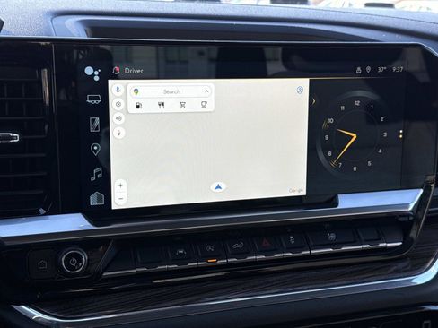 Used 2023 Chevrolet Silverado 1500 LT image 3