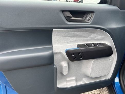 New 2025 Ford Maverick XLT image 14