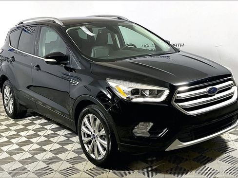 Used 2018 Ford Escape Titanium image 3