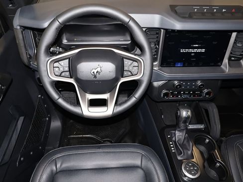 New 2026 Ford Bronco Badlands image 16