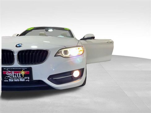 Used 2017 BMW 230i xDrive Convertible image 19