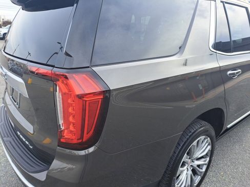 Used 2021 GMC Yukon Denali w/ Denali Premium Package image 19