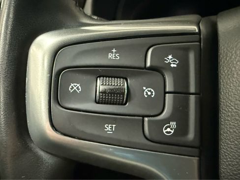 Used 2023 Chevrolet Tahoe Z71 w/ Z71 Off-Road Package AWD/4WD image 18