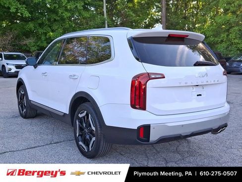 Used 2024 Kia Telluride S w/ S Sunroof Package FWD image 5