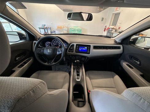 Used 2021 Honda HR-V LX image 21