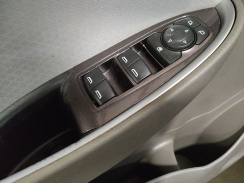 Used 2020 Chevrolet Malibu LS image 27