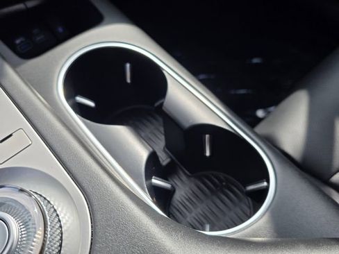 Used 2025 Genesis GV70 2.5T image 35