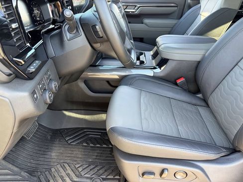Used 2026 Chevrolet Silverado 2500 ZR2 w/ LPO, Dark Essentials Package AWD/4WD image 20