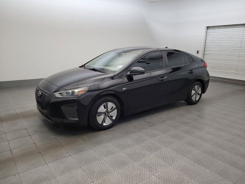 Used 2018 Hyundai Ioniq Blue FWD image 2