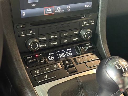 Used 2021 Porsche 718 Cayman RWD image 23