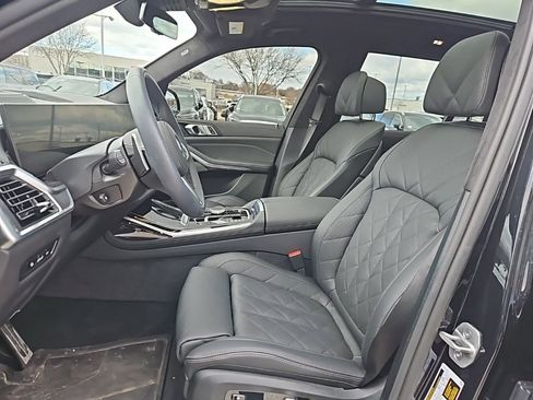 Used 2026 BMW X7 xDrive40i w/ M Sport Package image 11