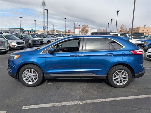 Used 2024 Ford Edge SEL image 3