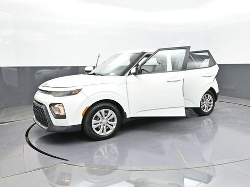 Used 2020 Kia Soul LX FWD image 25