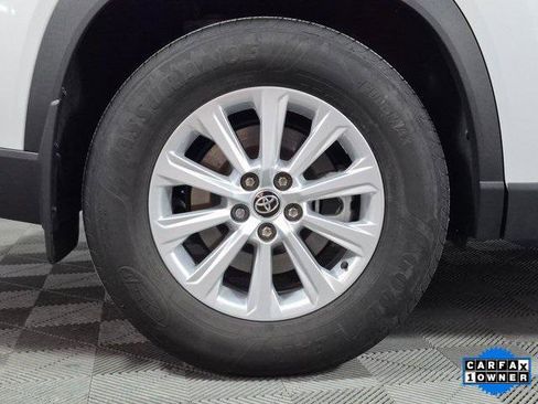 Certified 2024 Toyota Grand Highlander XLE image 30