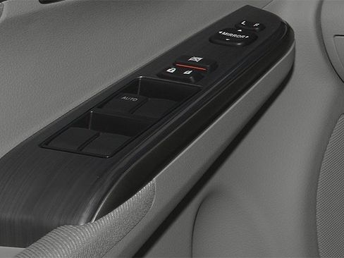 Used 2014 Toyota Camry XLE w/ Leather Package image 18