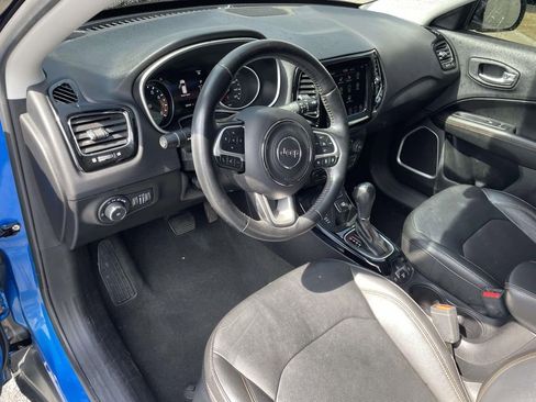 Used 2021 Jeep Compass Limited AWD/4WD image 10