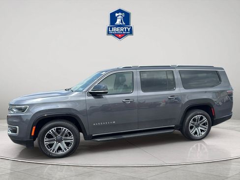 Certified 2024 Jeep Wagoneer L Series II w/ Flexible Seating Group AWD/4WD image 1