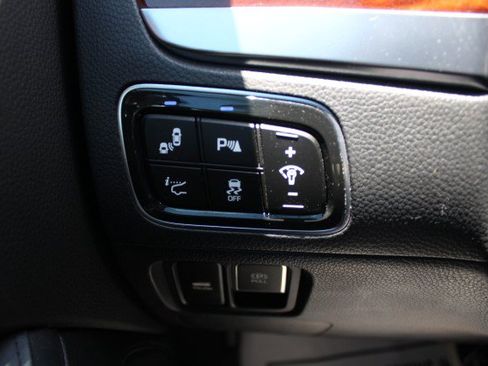 Used 2016 Hyundai Equus RWD image 37
