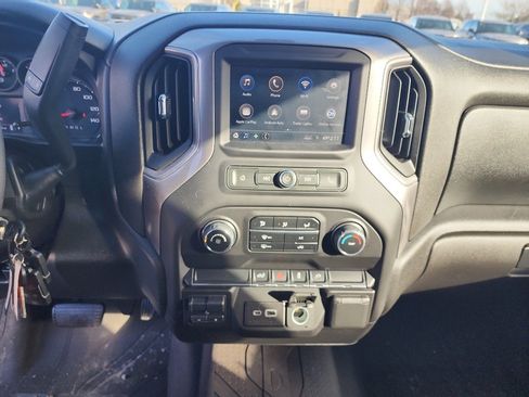 Used 2022 Chevrolet Silverado 2500 Custom w/ Custom Convenience Package image 14